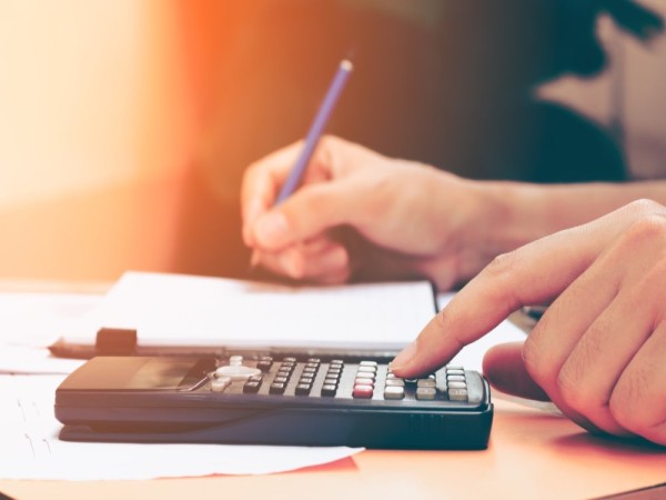 https://www.ablenow.com/uploads/articles/calculator_ablenow-min.jpg