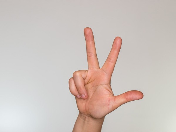 https://www.ablenow.com/uploads/articles/sign_language_blog-min.jpg